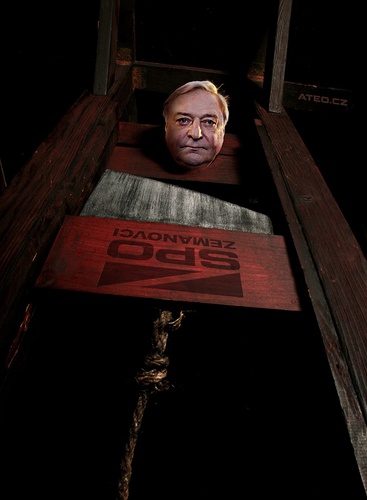Smrt aparátčíka